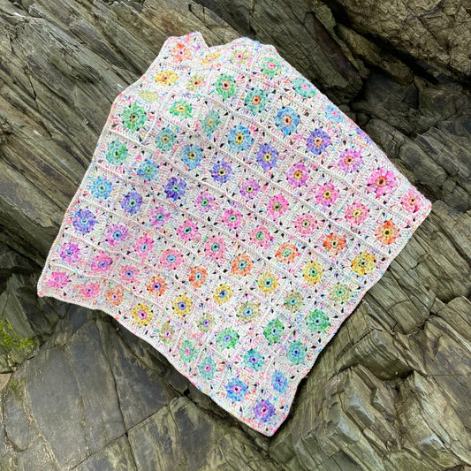 Frida's Flowers Crochet Blanket Kit - Yarn & Pattern